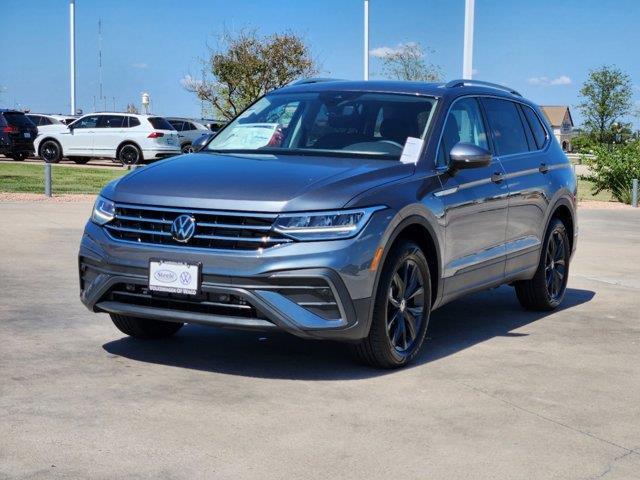 new 2024 Volkswagen Tiguan car, priced at $30,704