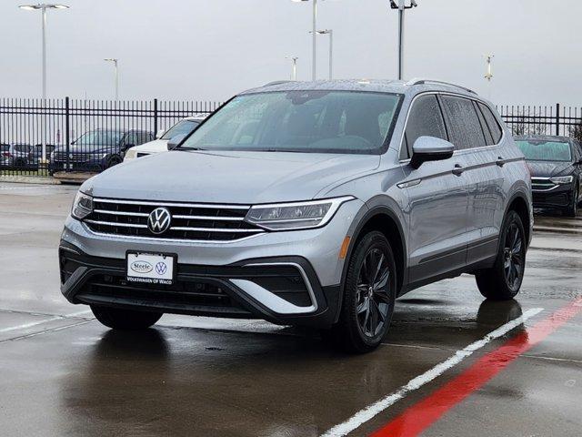 new 2024 Volkswagen Tiguan car, priced at $29,652