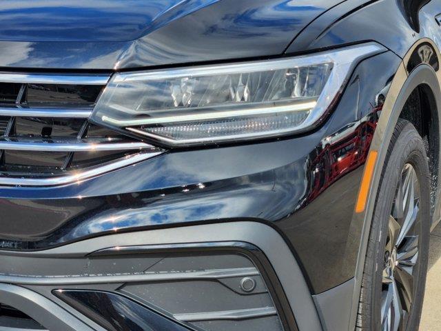 new 2024 Volkswagen Tiguan car, priced at $31,057