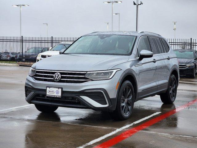 new 2024 Volkswagen Tiguan car, priced at $29,652