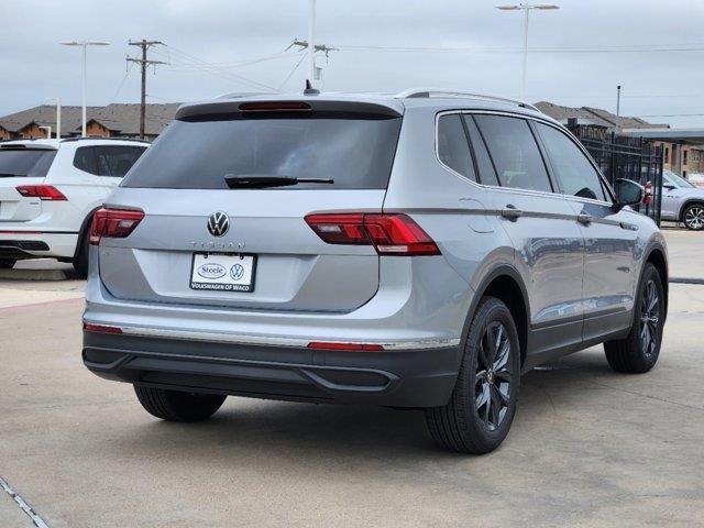 new 2024 Volkswagen Tiguan car, priced at $29,917