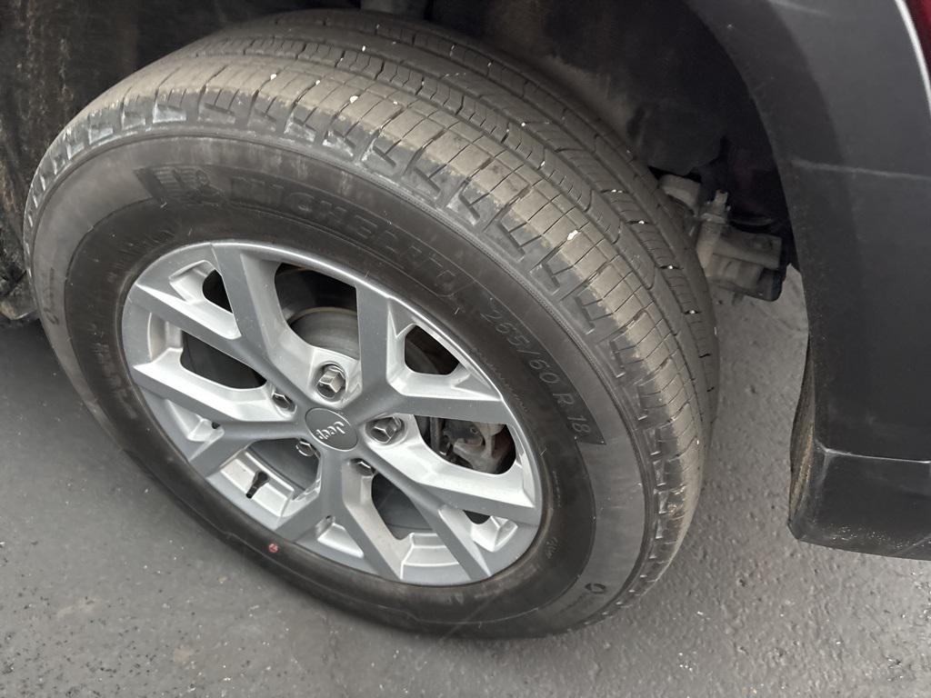 used 2023 Jeep Grand Cherokee car, priced at $32,500