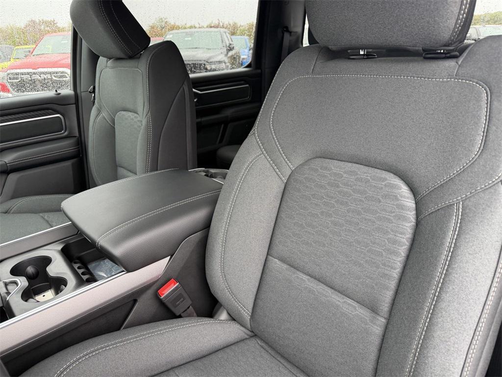 new 2025 Ram 1500 car, priced at $41,679