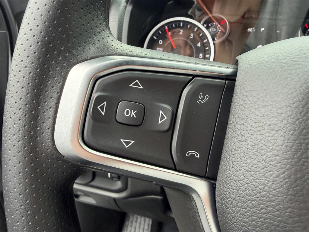 new 2025 Ram 1500 car, priced at $41,679