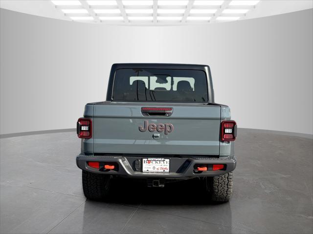 new 2025 Jeep Gladiator car, priced at $48,276