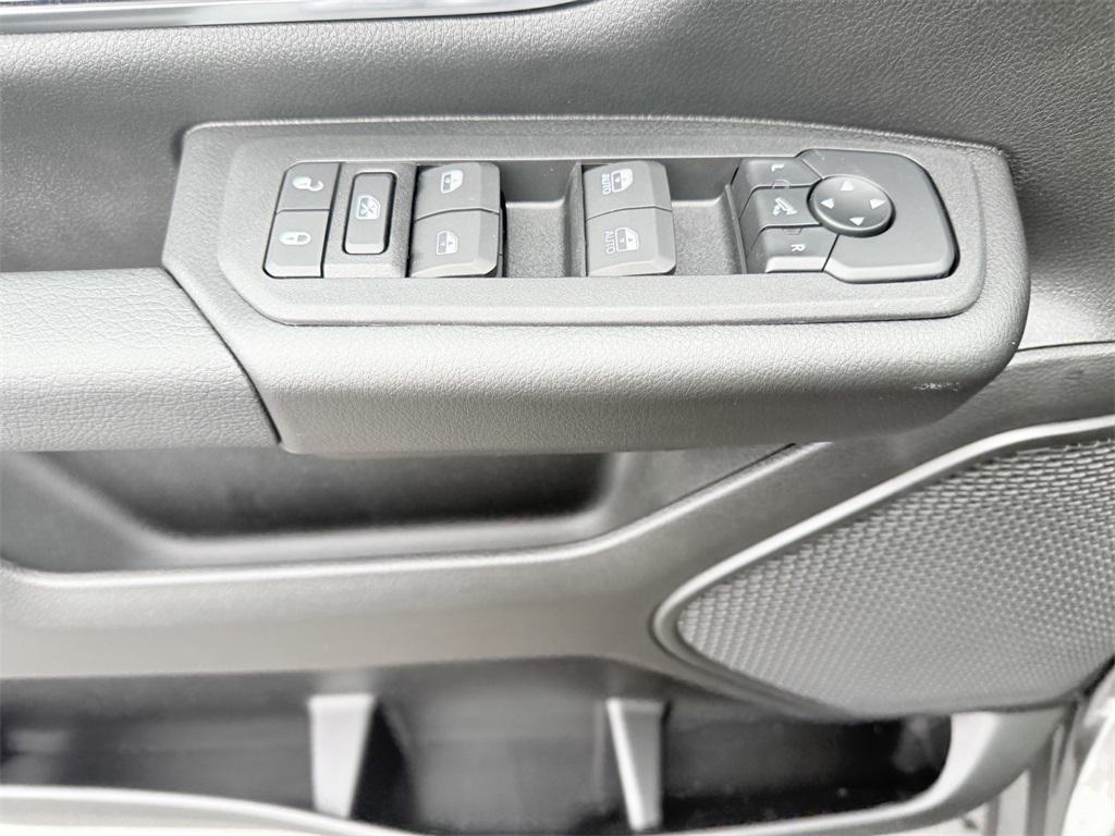 new 2025 Ram 1500 car, priced at $44,201