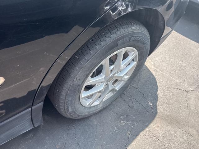 used 2023 Chevrolet Equinox car, priced at $22,750