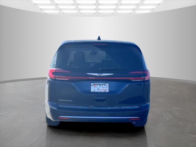 new 2025 Chrysler Pacifica car, priced at $41,947