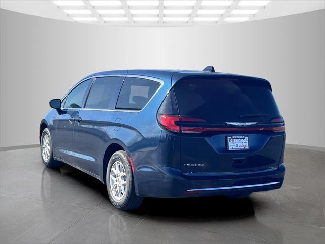 new 2025 Chrysler Pacifica car, priced at $41,947