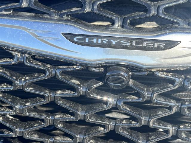 new 2025 Chrysler Pacifica car, priced at $41,947