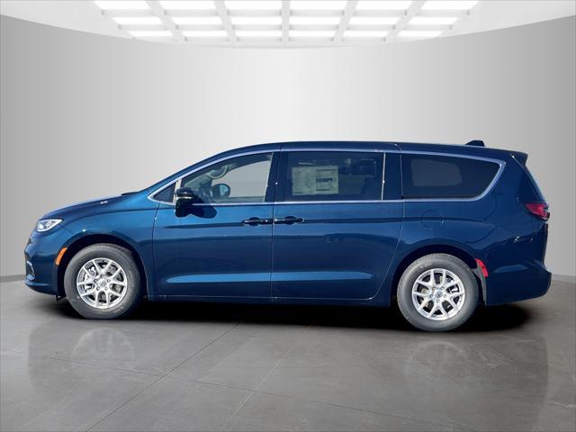 new 2025 Chrysler Pacifica car, priced at $41,947
