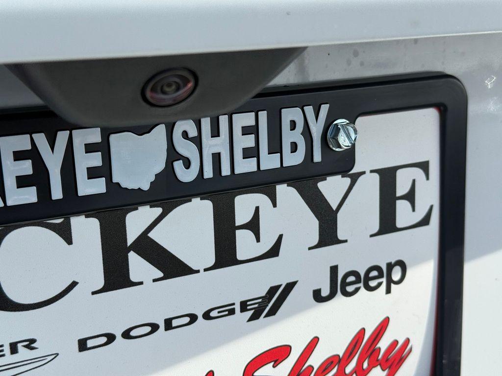 new 2025 Jeep Grand Cherokee car, priced at $37,750