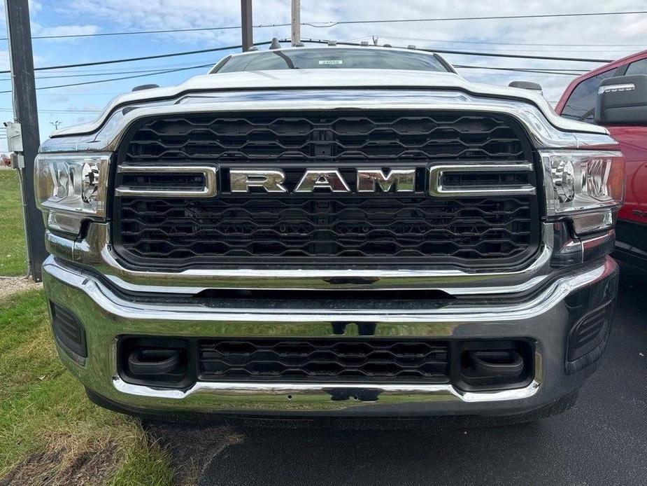 new 2024 Ram 3500 car, priced at $48,012