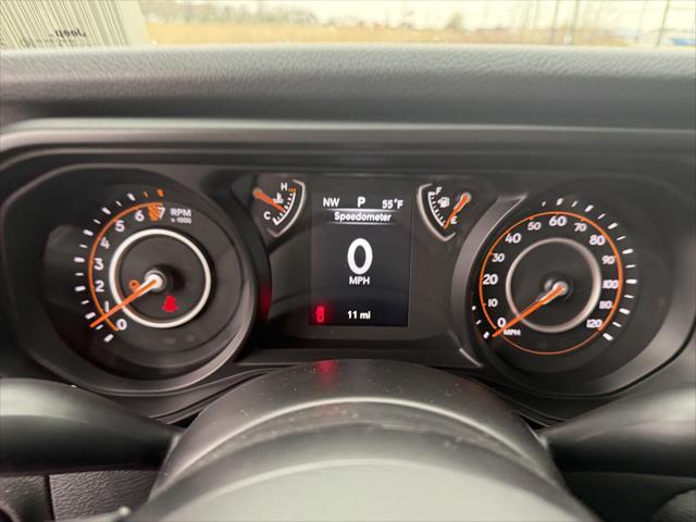 new 2025 Jeep Gladiator car, priced at $41,180