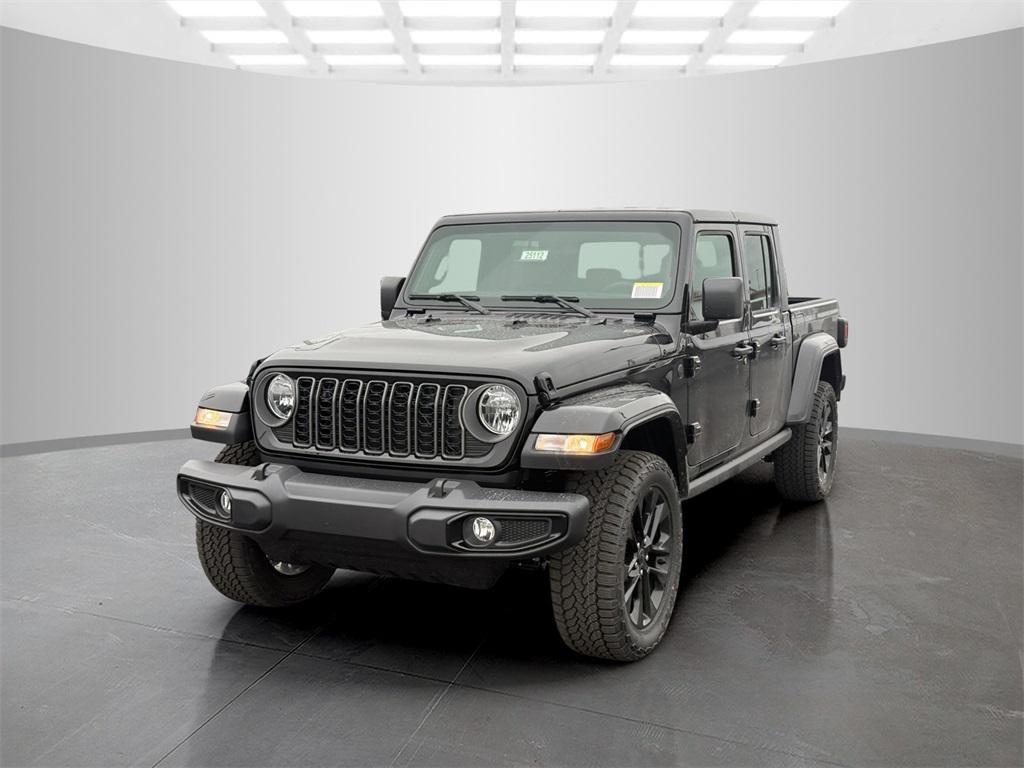 new 2025 Jeep Gladiator car, priced at $38,802