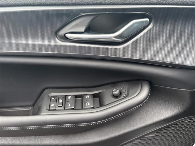 new 2025 Jeep Grand Cherokee L car, priced at $38,039