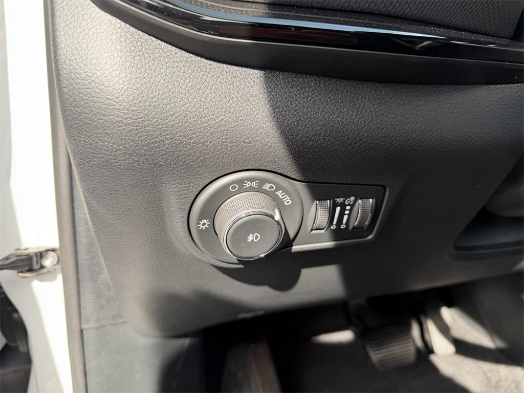 new 2026 Jeep Compass car, priced at $34,030