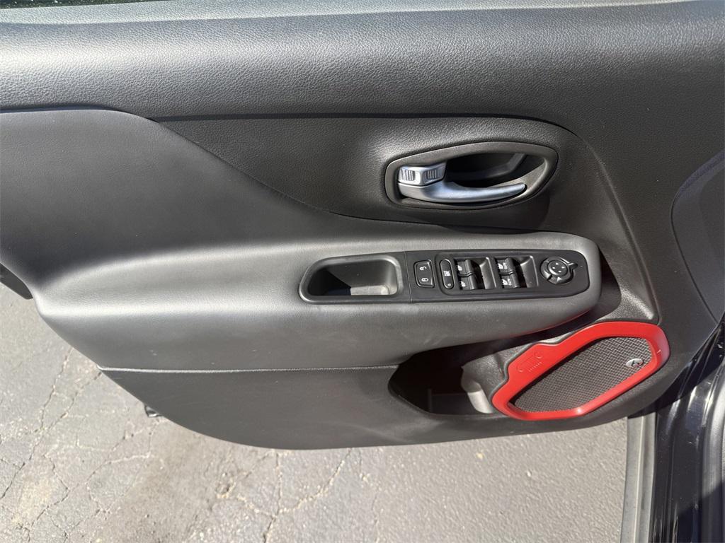 used 2018 Jeep Renegade car, priced at $12,250