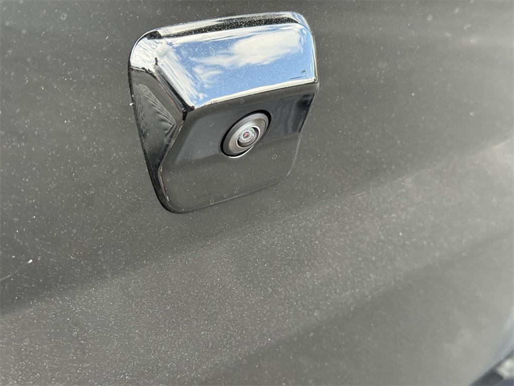 new 2025 Jeep Gladiator car, priced at $41,977