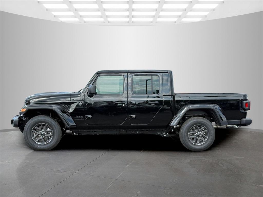 new 2025 Jeep Gladiator car, priced at $41,977