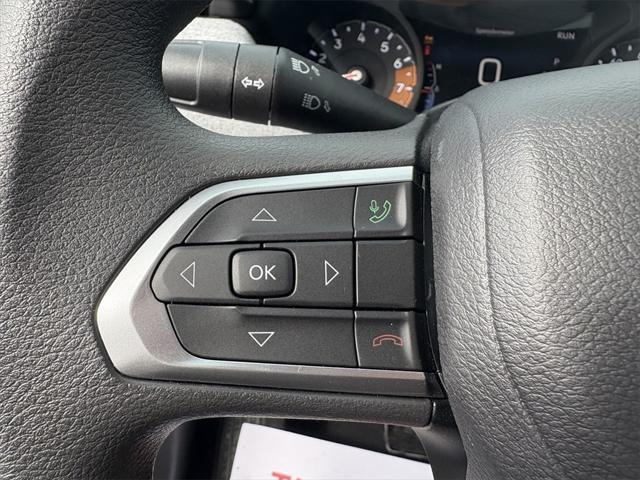 new 2025 Jeep Compass car, priced at $29,090