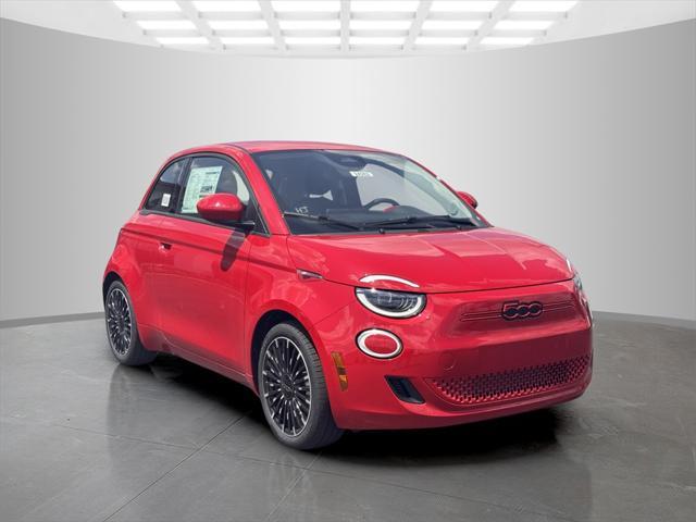 new 2024 FIAT 500e car