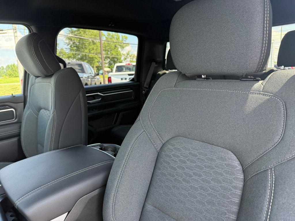new 2025 Ram 1500 car, priced at $41,131