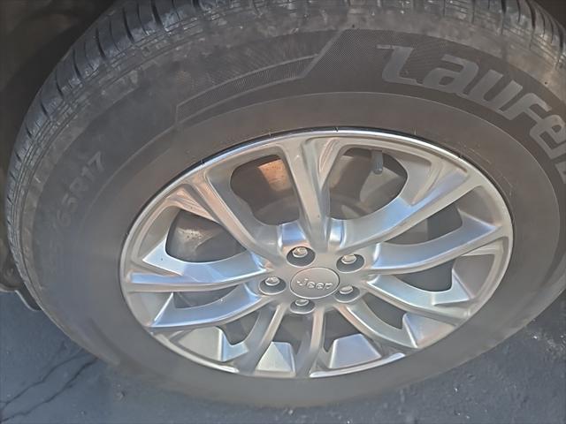 used 2021 Jeep Cherokee car, priced at $22,000