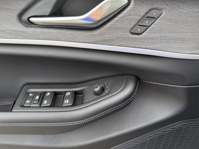 new 2025 Jeep Grand Cherokee car, priced at $41,131
