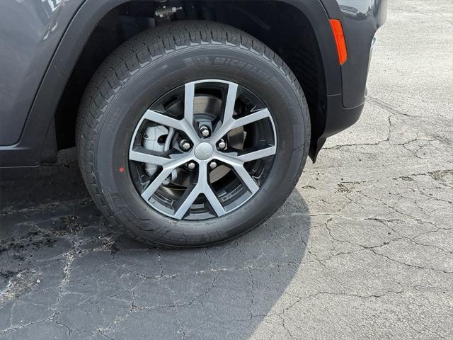 new 2025 Jeep Grand Cherokee car, priced at $41,131