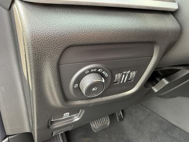 new 2025 Jeep Grand Cherokee car, priced at $41,131