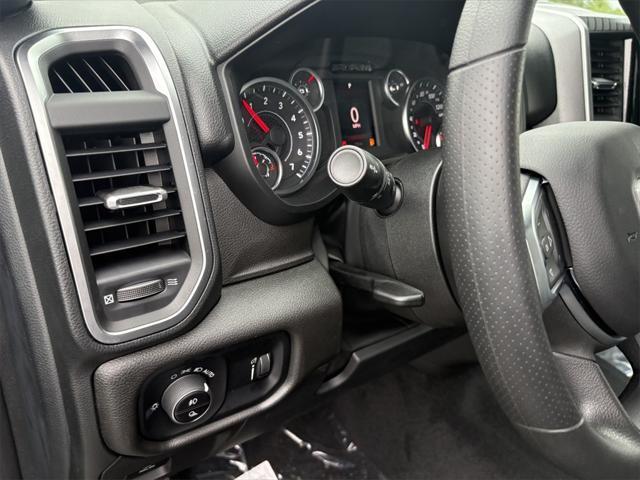 new 2025 Ram 1500 car, priced at $42,172