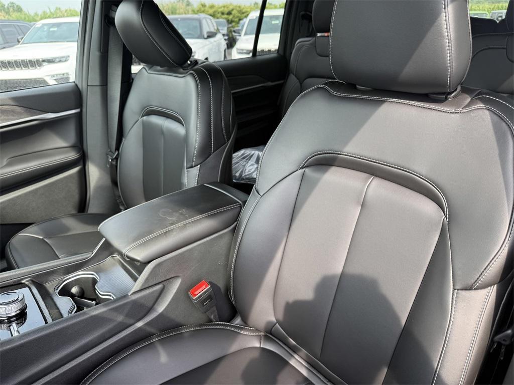 new 2025 Jeep Grand Cherokee L car, priced at $48,497