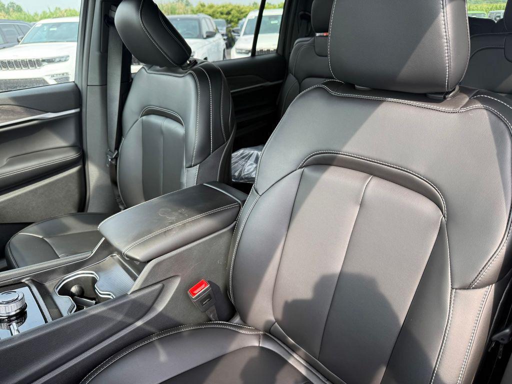 new 2025 Jeep Grand Cherokee L car, priced at $45,497