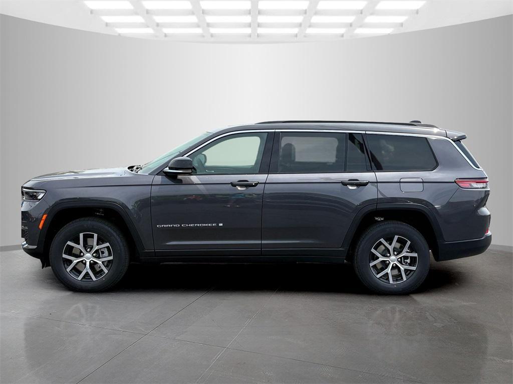 new 2025 Jeep Grand Cherokee L car, priced at $48,671