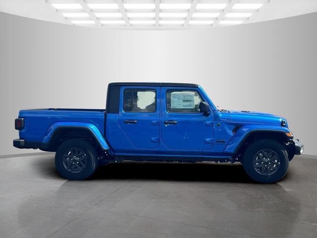 new 2024 Jeep Gladiator car, priced at $38,981