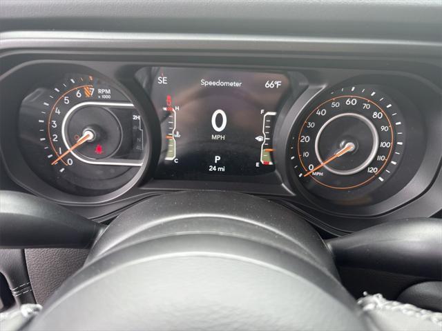 new 2025 Jeep Gladiator car, priced at $45,197