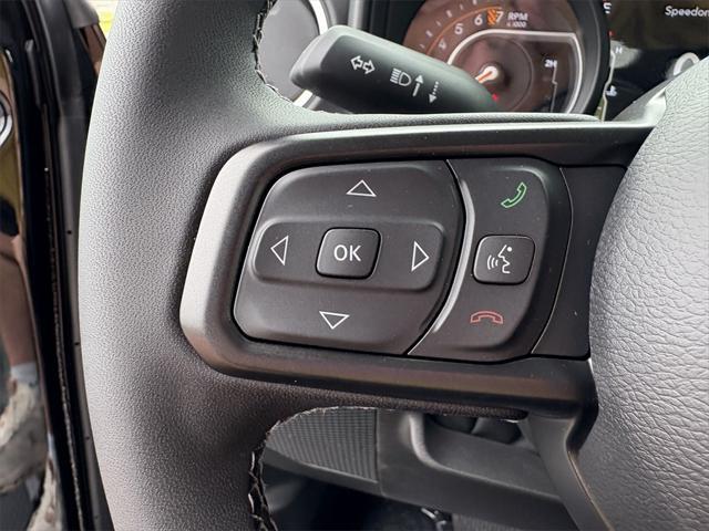 new 2025 Jeep Gladiator car, priced at $45,197