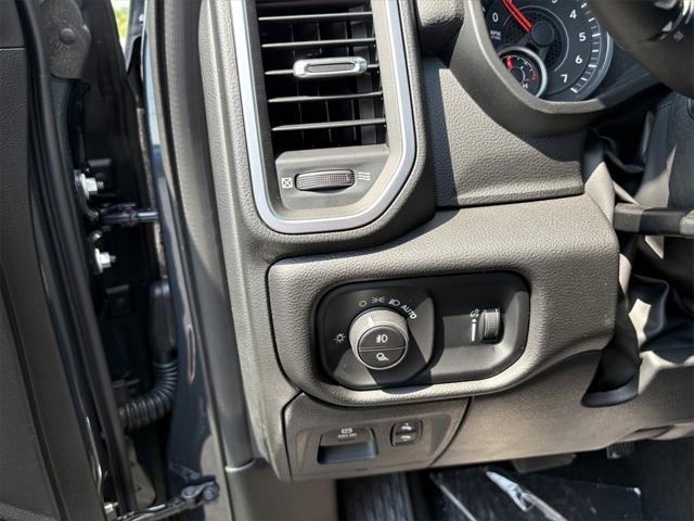new 2025 Ram 1500 car, priced at $45,557