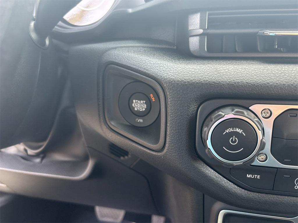 new 2025 Jeep Wrangler car, priced at $38,614