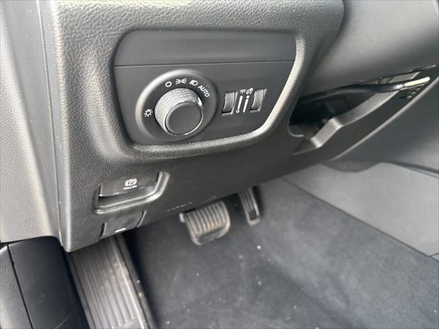 new 2025 Jeep Grand Cherokee L car, priced at $44,477