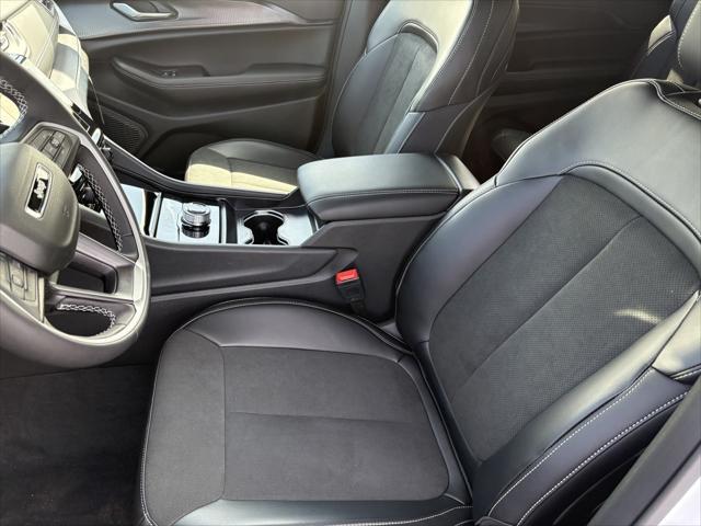 new 2025 Jeep Grand Cherokee L car, priced at $44,477