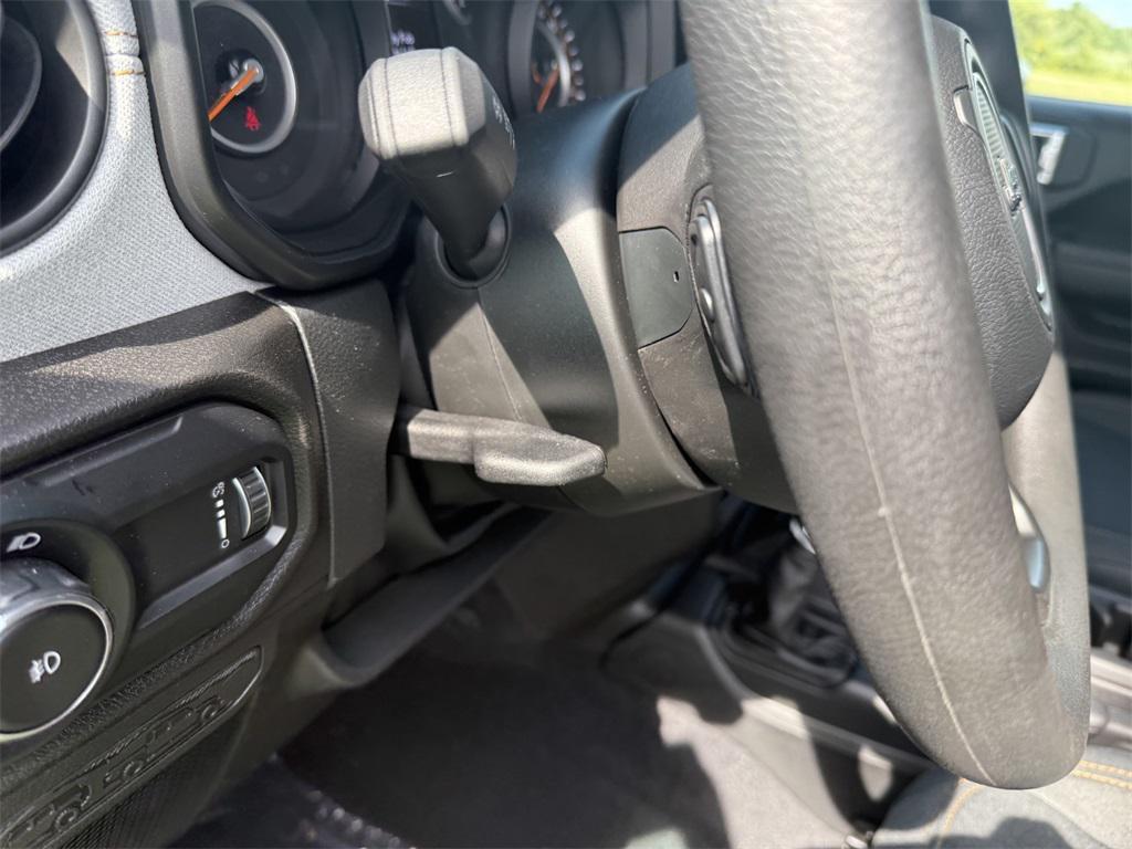 new 2025 Jeep Wrangler car, priced at $33,420