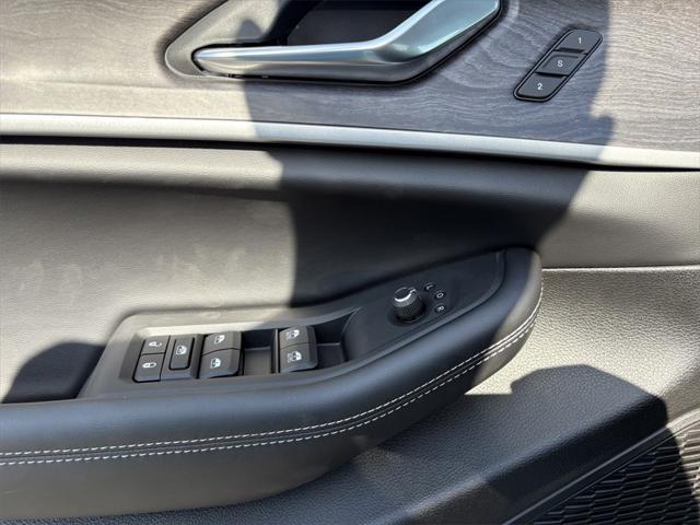 new 2025 Jeep Grand Cherokee L car, priced at $42,327