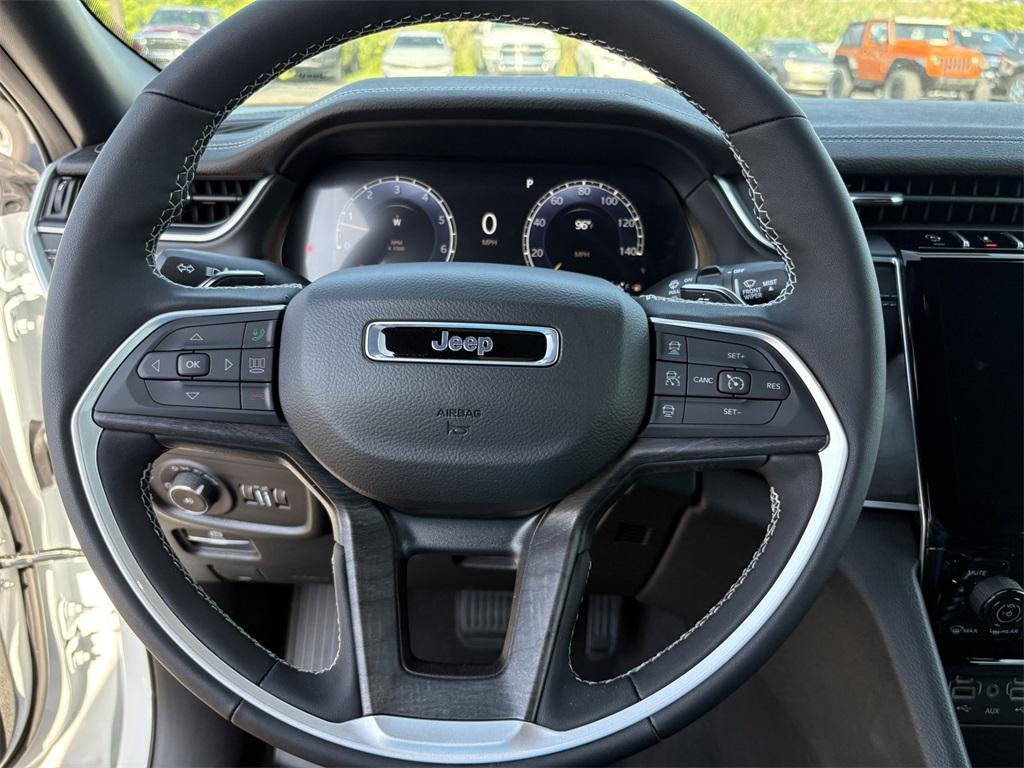 new 2025 Jeep Grand Cherokee L car, priced at $43,333