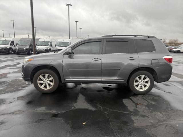 used 2013 Toyota Highlander car, priced at $13,810