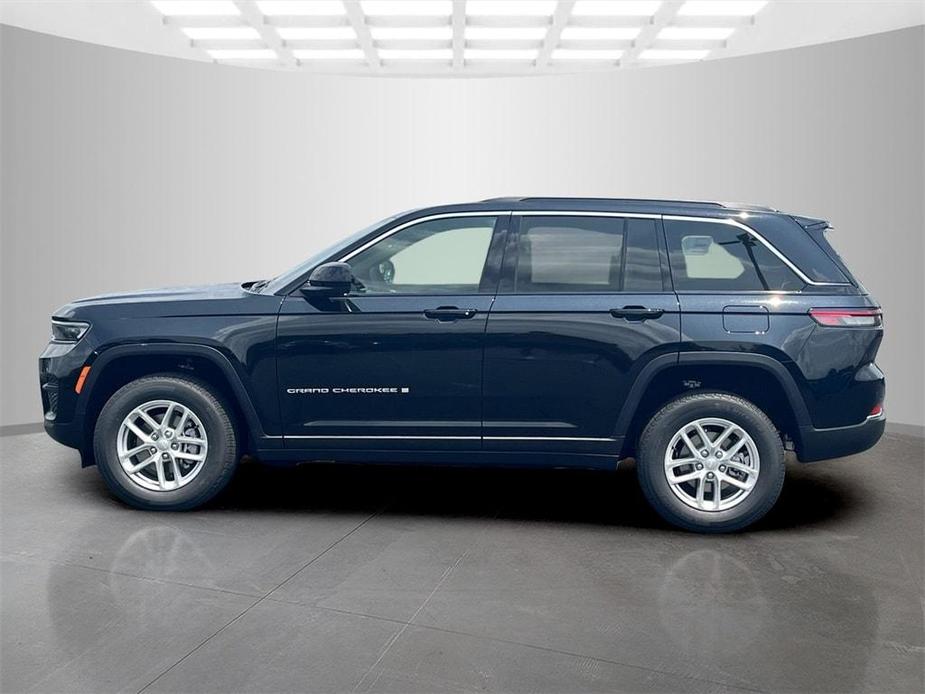 new 2024 Jeep Grand Cherokee car, priced at $35,278