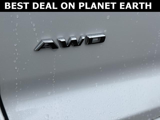 used 2025 Cadillac XT4 car, priced at $40,500