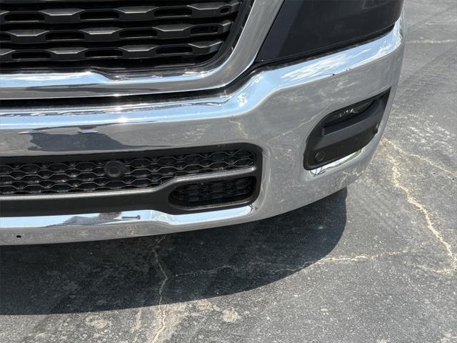 new 2025 Ram 1500 car, priced at $41,672