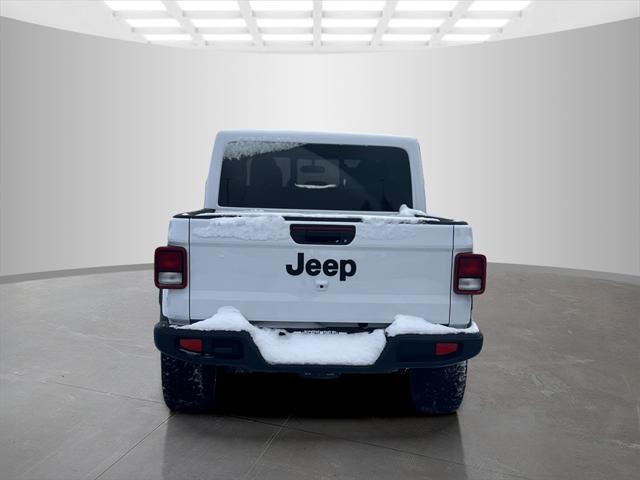 new 2025 Jeep Gladiator car, priced at $40,260